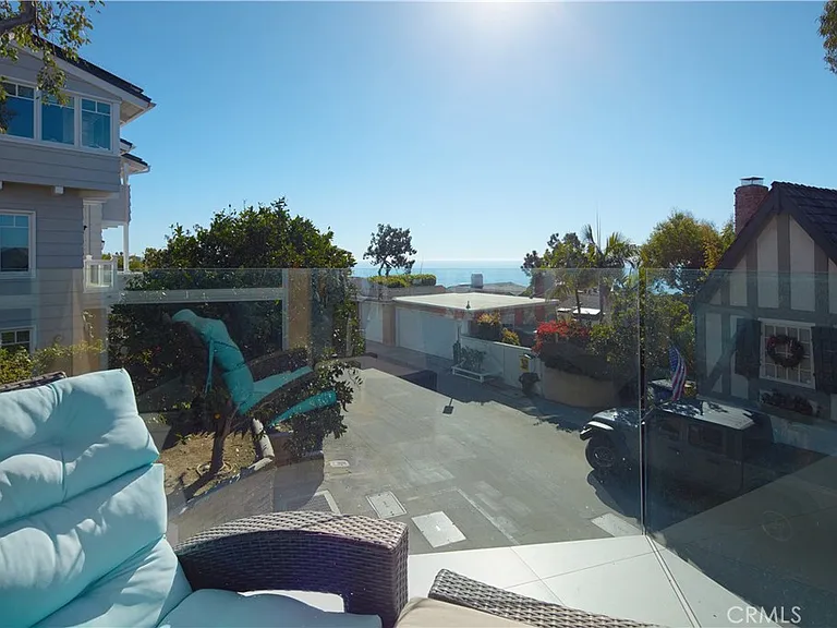 2680 Victoria Dr — Photo 16