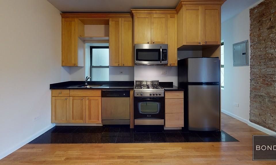 2nd image of 283 Mott St #4R1