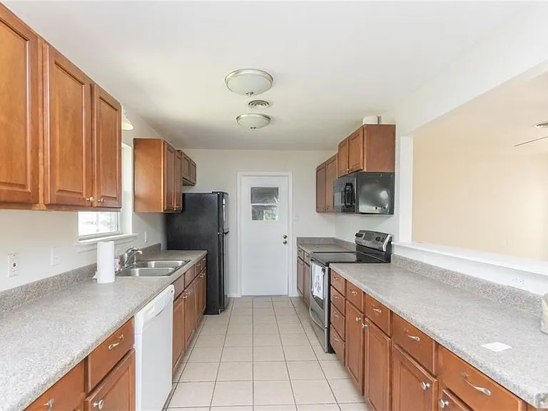 3106 Catcay Dr — Photo 3