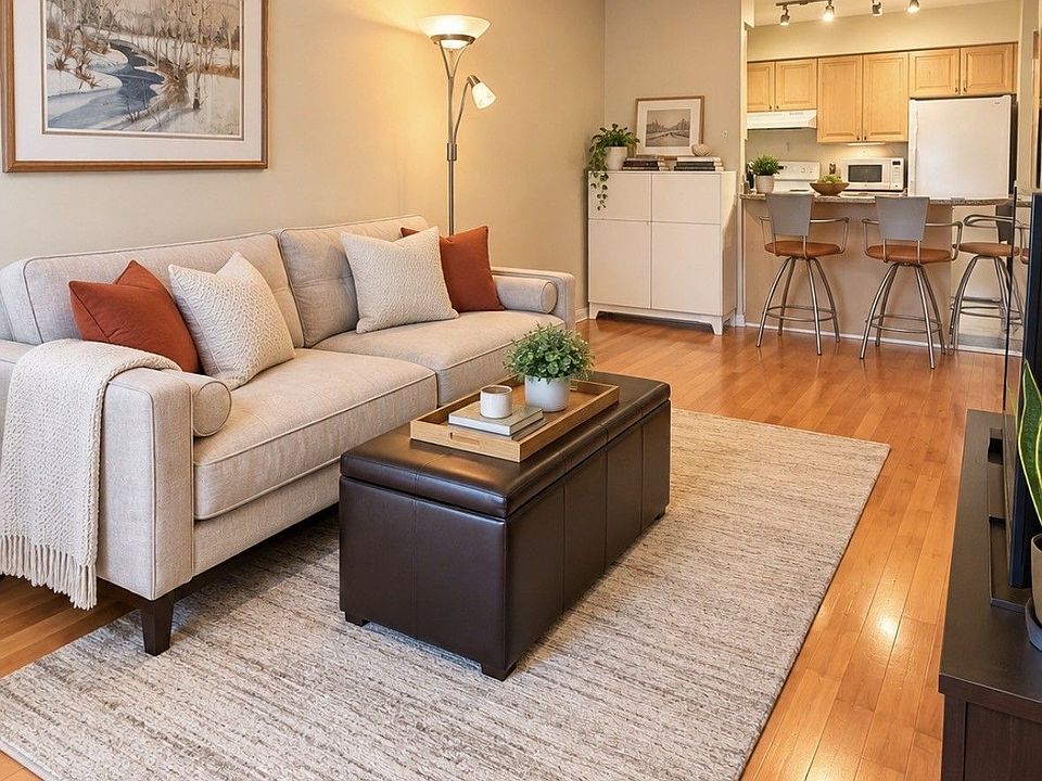 1st image of 260 Merton St #302