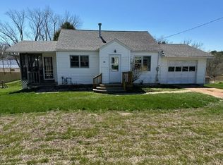 209 W Miller St, Greenwood, WI 54437