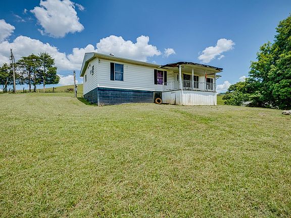 2nd image of 212 Circle Dr
