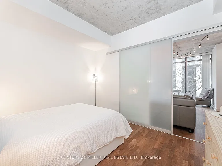 15 Beverley St #301 — Photo 21