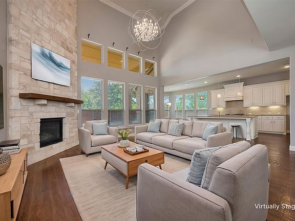 2nd image of 3012 Reid Dr