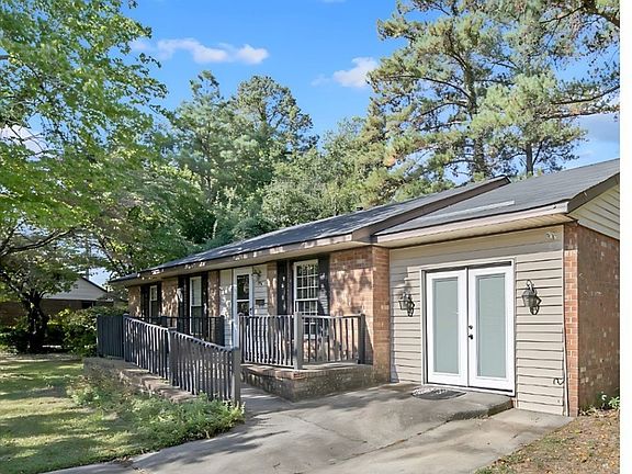 2nd image of 556 Waterbury Dr