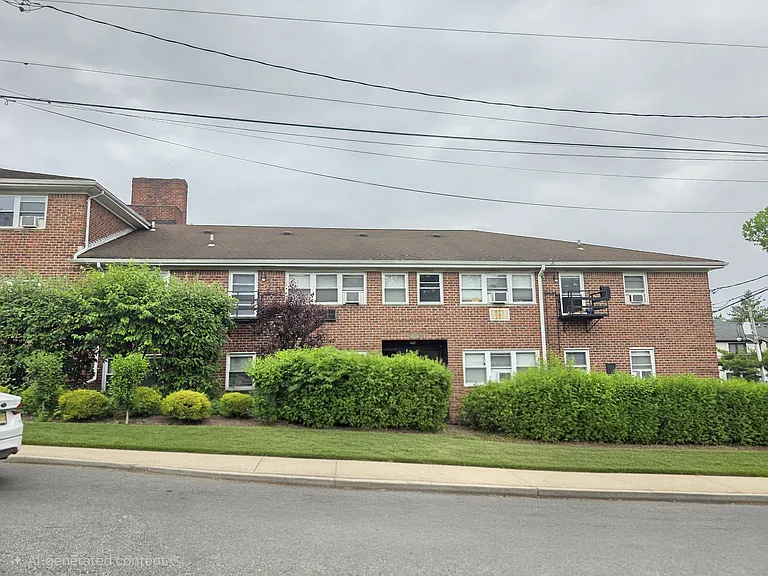 1624 Valley St #2B — Photo 1