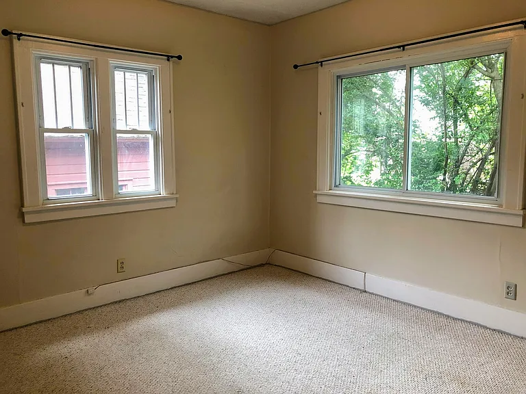 224 Garfield Ave NW — Photo 15
