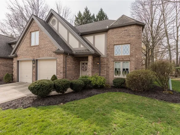30 Aberdeen Ct, Rocky River, OH 44116