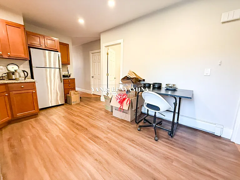 25 Elmer St — Photo 7