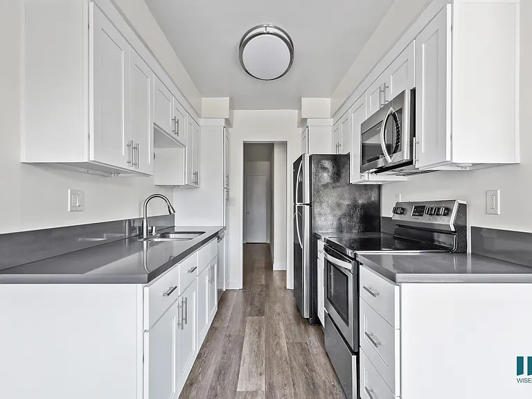 Full-Size Kitchen with Plenty of Cabinet Space