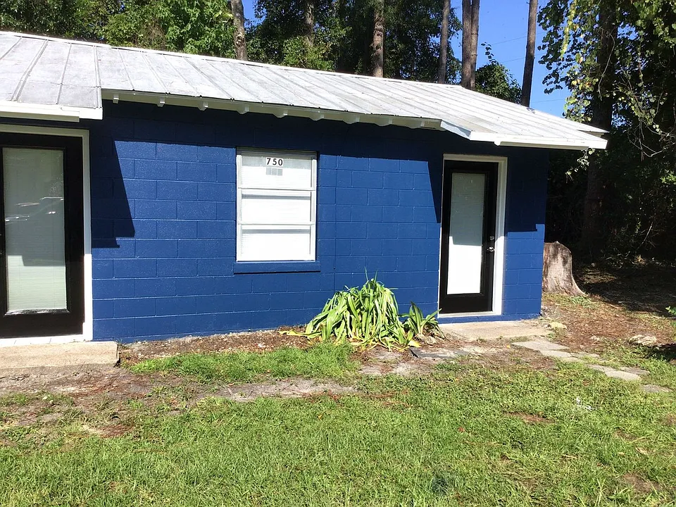 750 Woodville Hwy