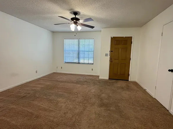 8650 Jernigan Rd #7, Pensacola, FL 32514