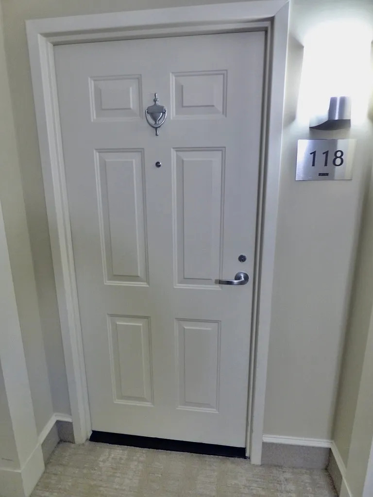 1 bed, 759 sqft, $2,300 — Photo 3