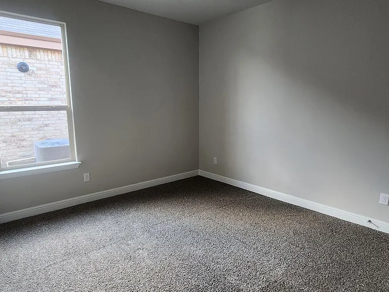 1029 Kirkham Way — Photo 10