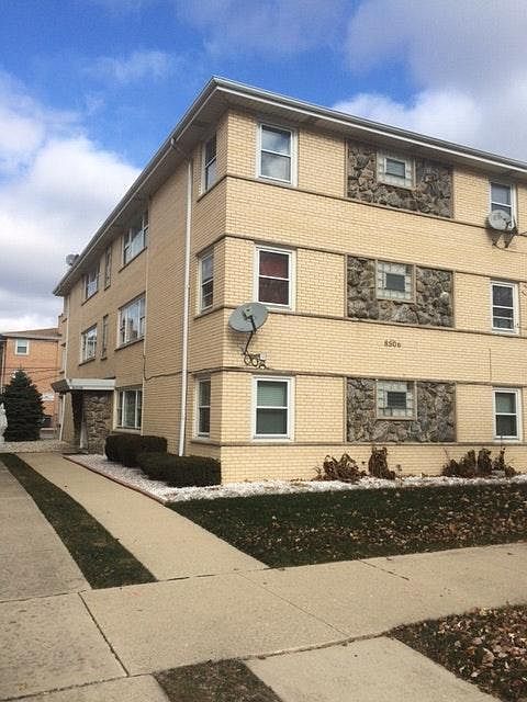 1st image of 8549 W Bryn Mawr Ave APT 1S