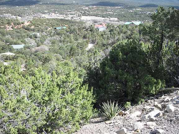 3rd image of 34 Eagle Rd