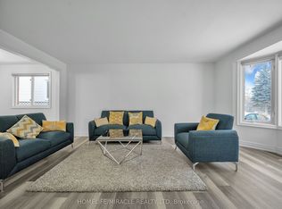 261 Country Hill Dr, Kitchener, ON N2E 2C1