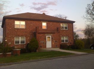 19 Rosemary St, Worcester, MA 01604