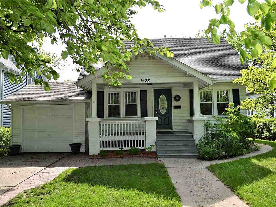 1st image of 1928 8th Ave