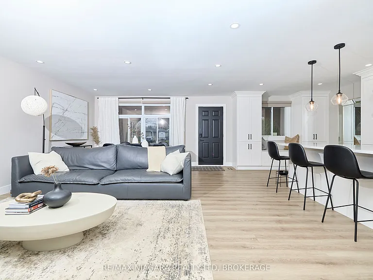 310 Main St — Photo 10