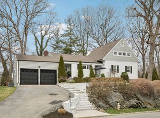 52 Stony Run, New Rochelle, NY 10804