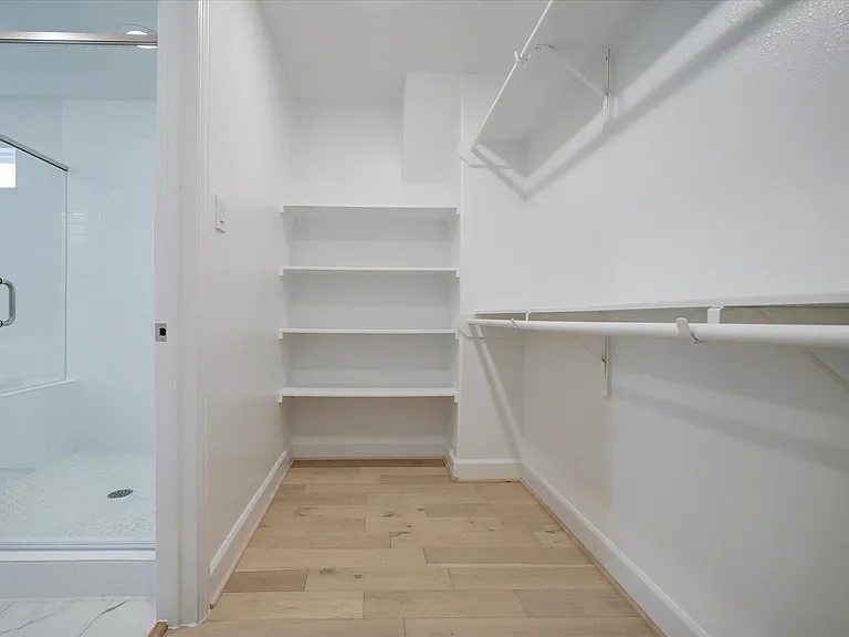945 Wakefield Dr — Photo 18