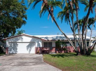 8324 136th St, Seminole, FL 33776