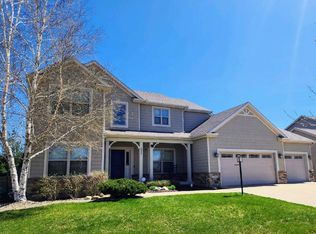 2008 Savanna Dr, Champaign, IL 61822