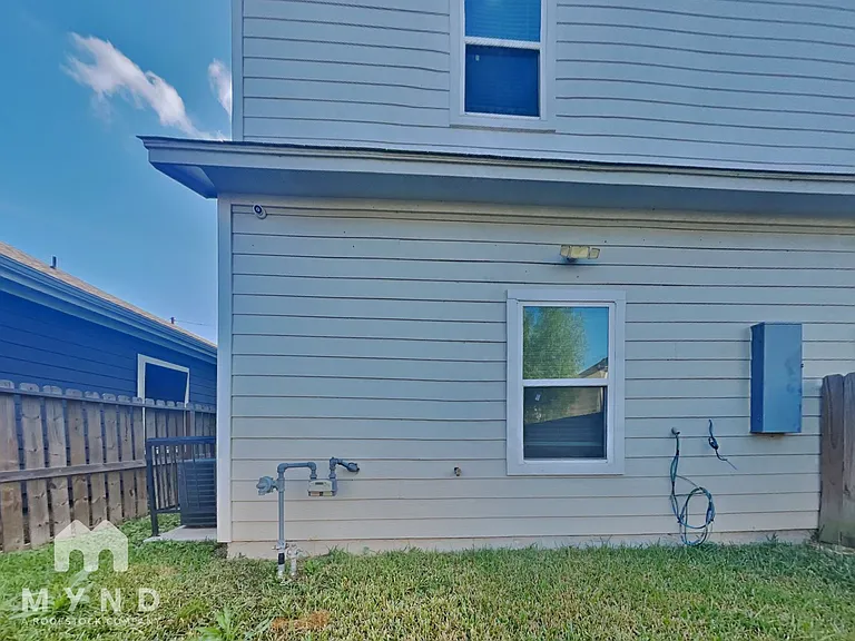 7922 Jester St #B — Photo 17