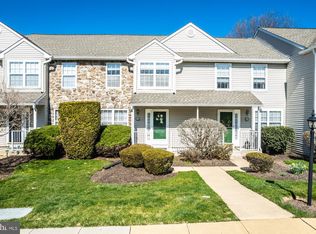 828 Amber Ln, West Chester, PA