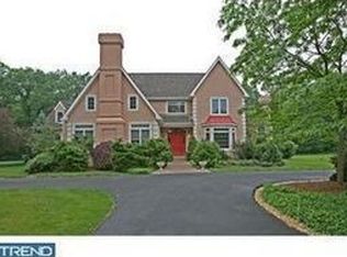 11 Crimson Leaf Dr, Newtown, PA 18940