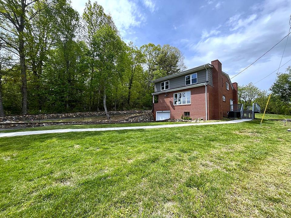 1st image of 353 Greenbriar Rd
