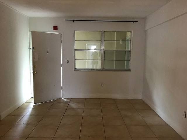 1st image of 1821 NE 168th St APT C4