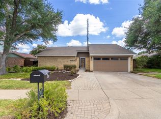 3112 Manchester Cir, Bedford, TX 76021