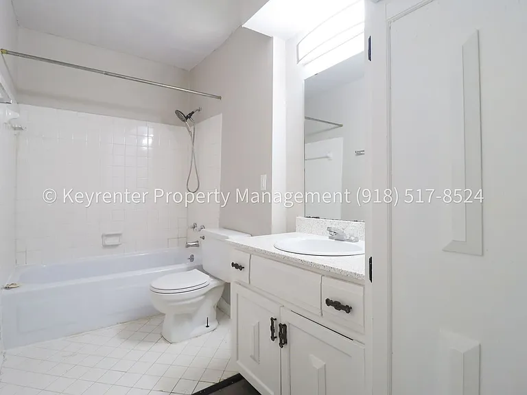 4318 E 67th St #571 — Photo 13