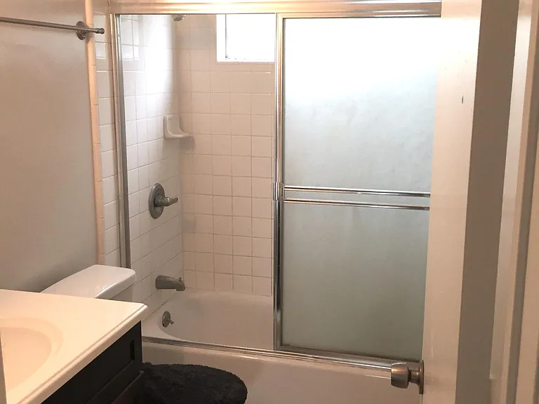 1014 N Oxford Ave #7 — Photo 15
