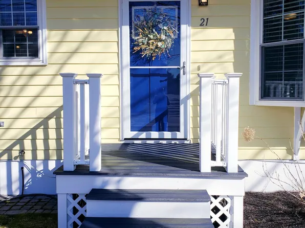 21 Tasker Street, Saco, ME 04072