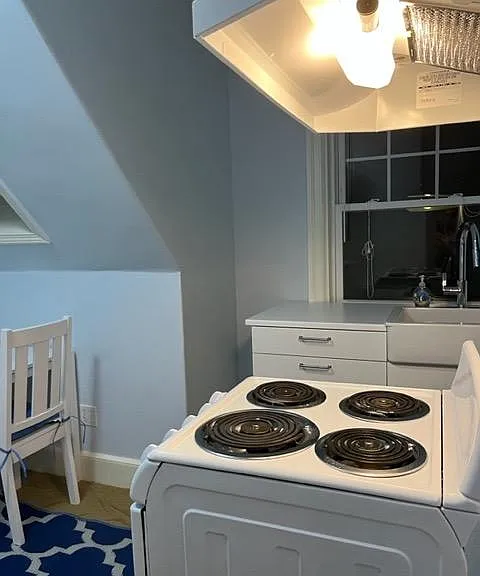 55 S Angell St — Photo 18