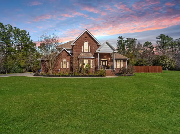 121 Wintergreen Rd, Walterboro, SC 29488