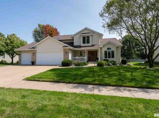 3418 76th St, Moline, IL 61265