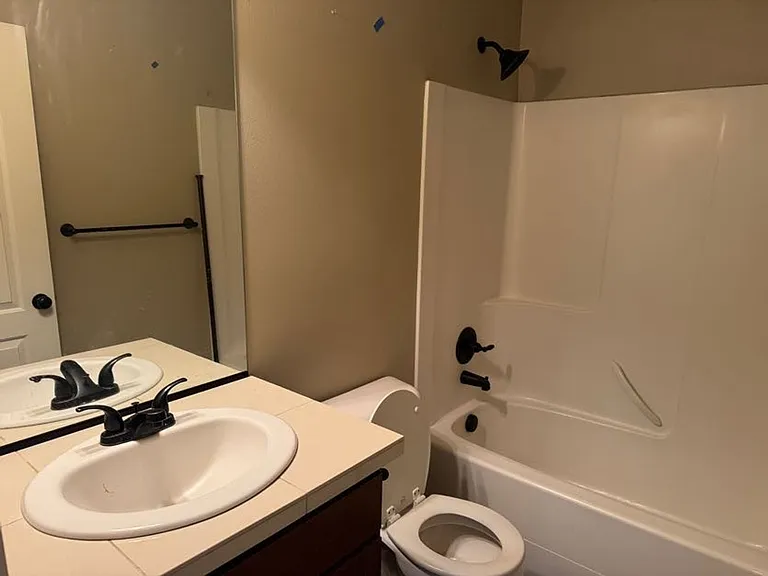 2706 NE 130th Ct — Photo 9