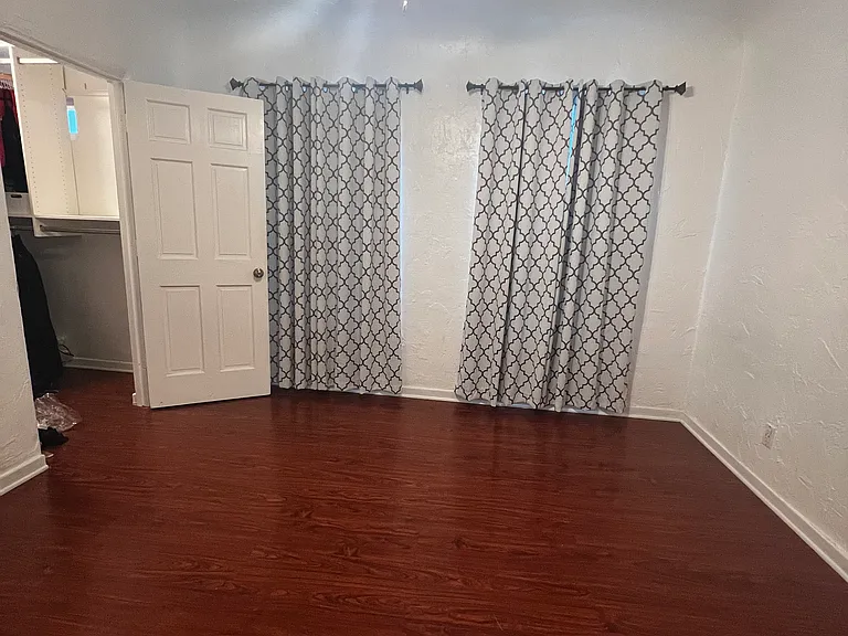 2829 S Holt Ave — Photo 17