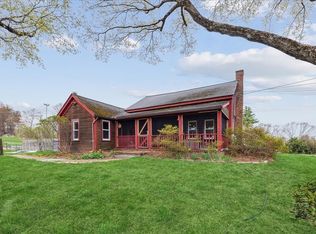 296 South St, Belchertown, MA 01007
