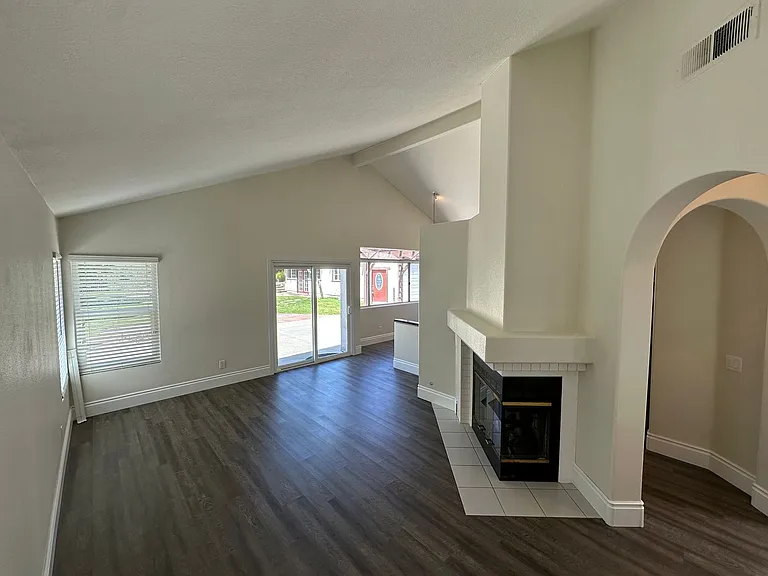 4982 Wildwood Dr — Photo 6
