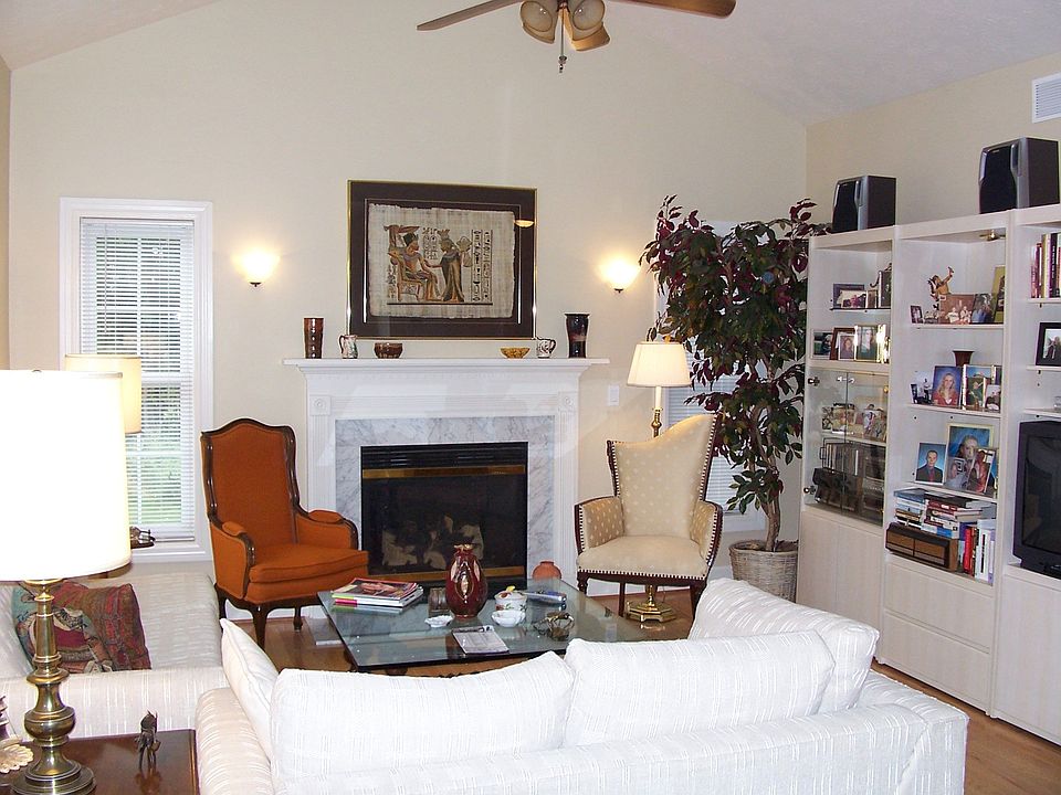 Beautiful gas fireplace