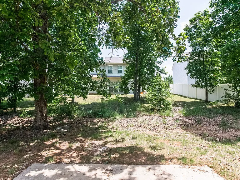 724 Mesa Rd — Photo 17