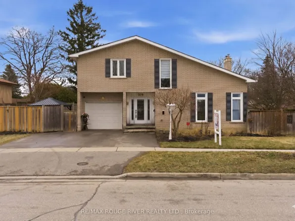 209 Darcy St, Oshawa, ON L1G 3B9