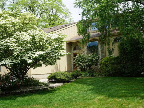 2nd image of 675 Michael Dr