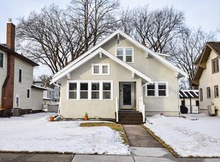 1305 8th St S, Fargo, ND 58103