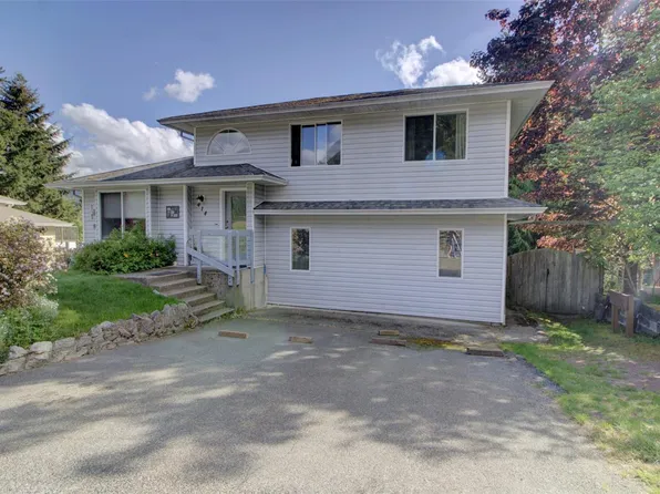 414 Donner Dr, Gold River, BC V0P 1G0